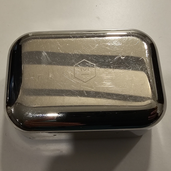 Master & Dynamic MW07 plus earbuds - Picture 8 of 9